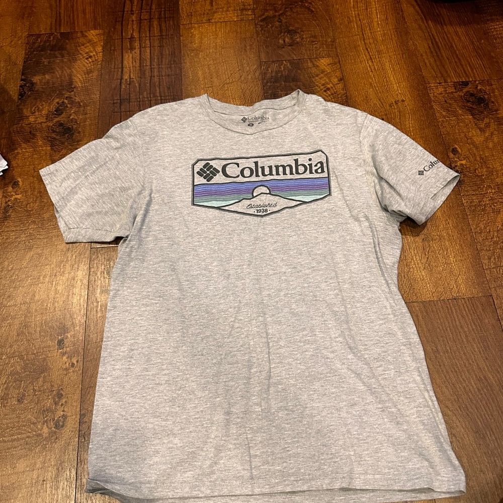 Columbia Light Gray Mountain Tee